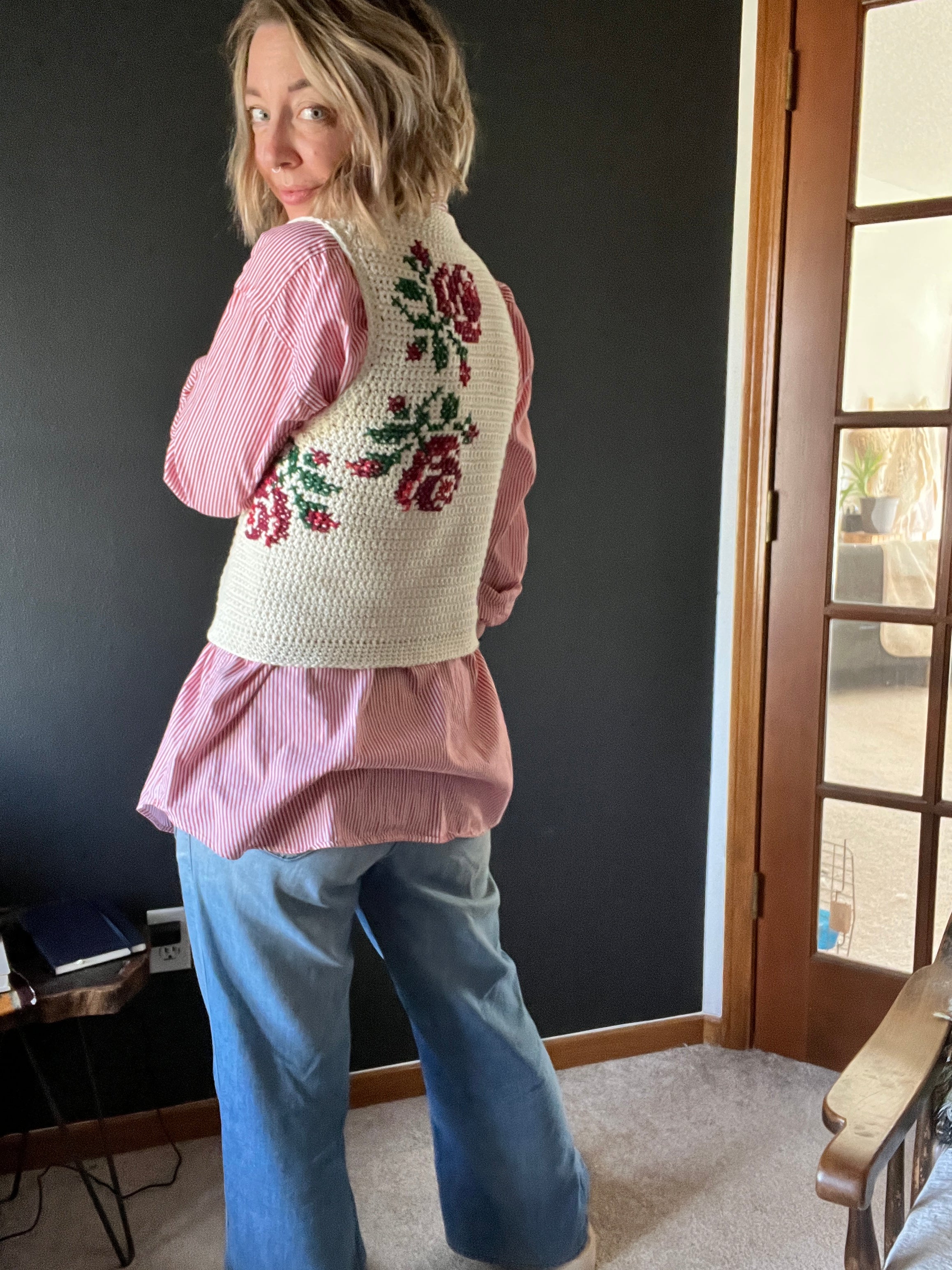 トップス DAIRIKU LOVE-Hand Embroidery Vest DAIRIKU（ダイリク）の「DAIRIKU LOVE-Hand Embroidery Vest